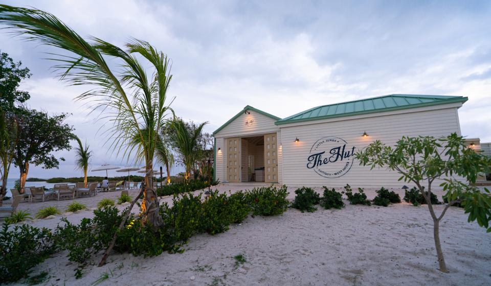 Oyster Antigua Regatta 2025 The Hut