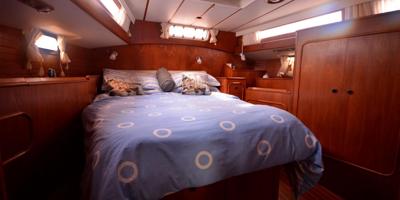 Oyster HP46 Master Cabin