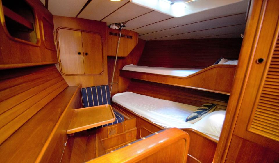 Oyster HP68 Twin Cabin 2