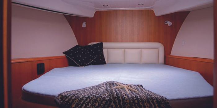 Oyster LD43 Double Cabin 1