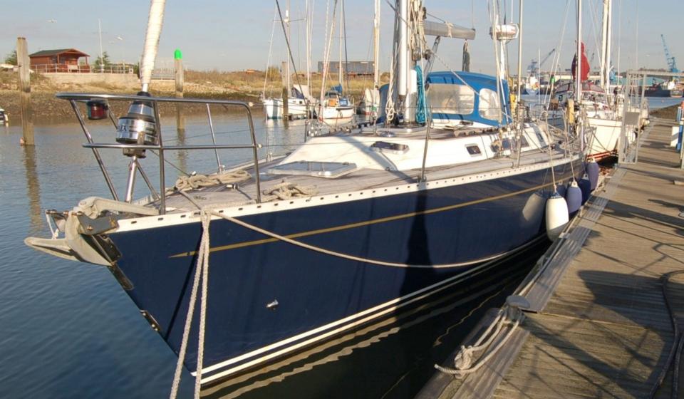 Oyster LW48 Moored 1