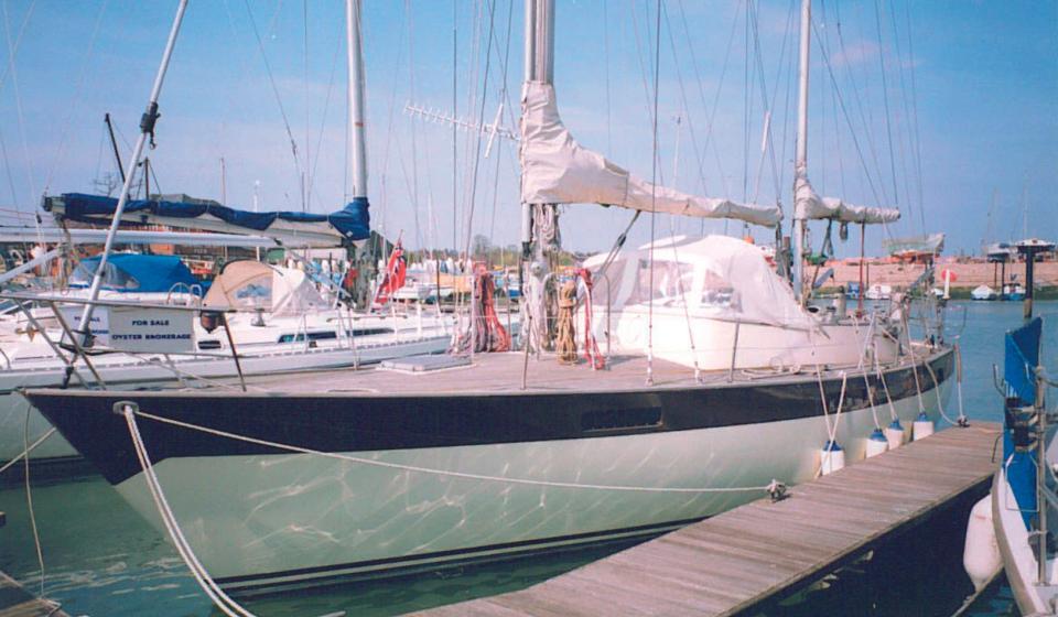 Oyster M35 Moored 3
