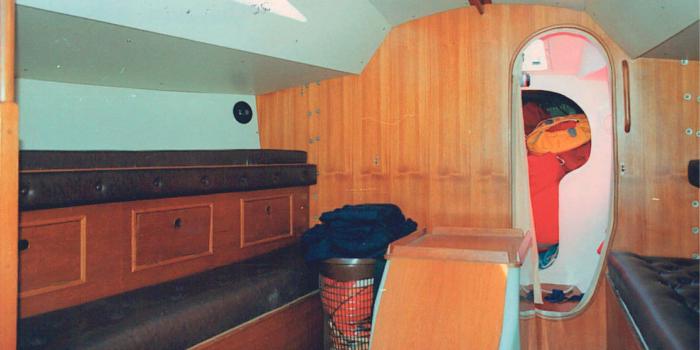 Oyster SJ35 Saloon and bunks 5
