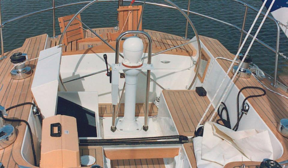 Oyster SJ41 Helm and aft deck