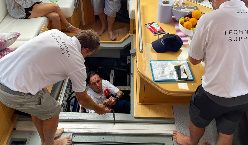 Oyster Techical Support Team Checking Oyster Man Of War 2