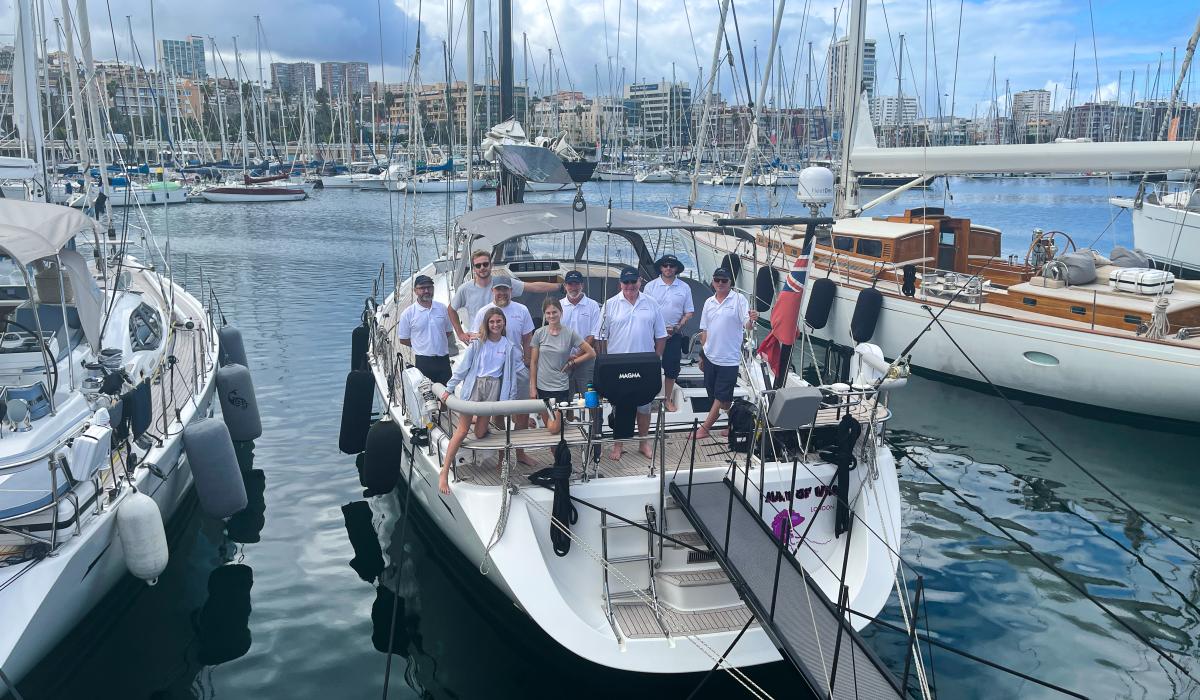 Oyster Technical Support Team in Las Palmas