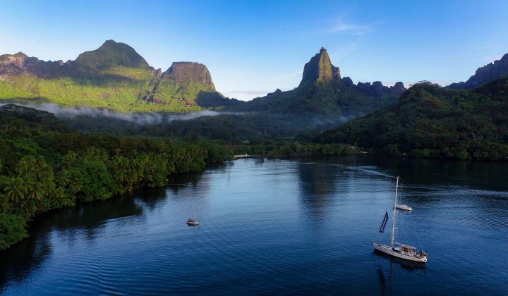 Oyster Yacht Nikaia Moorea