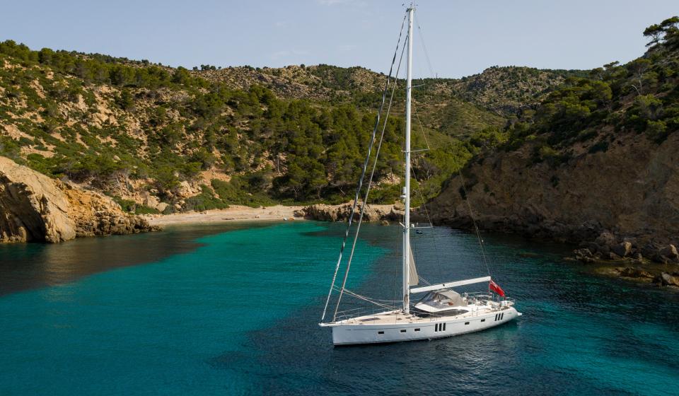 Oyster Yachts Women at the helm 3