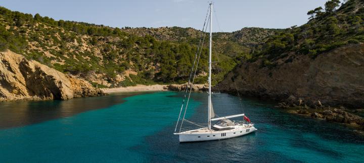 Oyster Yachts Women at the helm 3