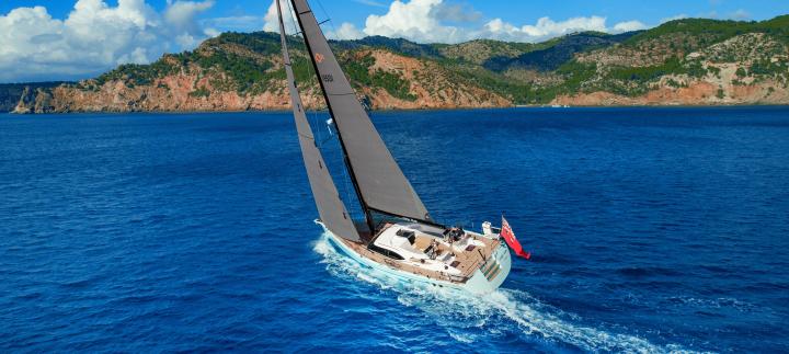 Oyster Yachts Women at the helm 5