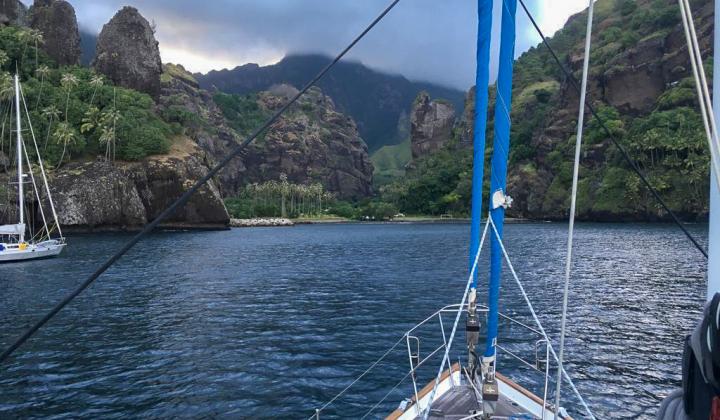 Oyster yacht Moorea Marquesas French Polynesia