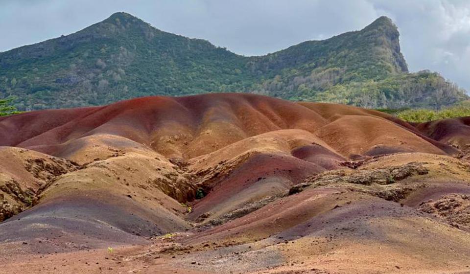 Volcanic mountains Mauritius 2