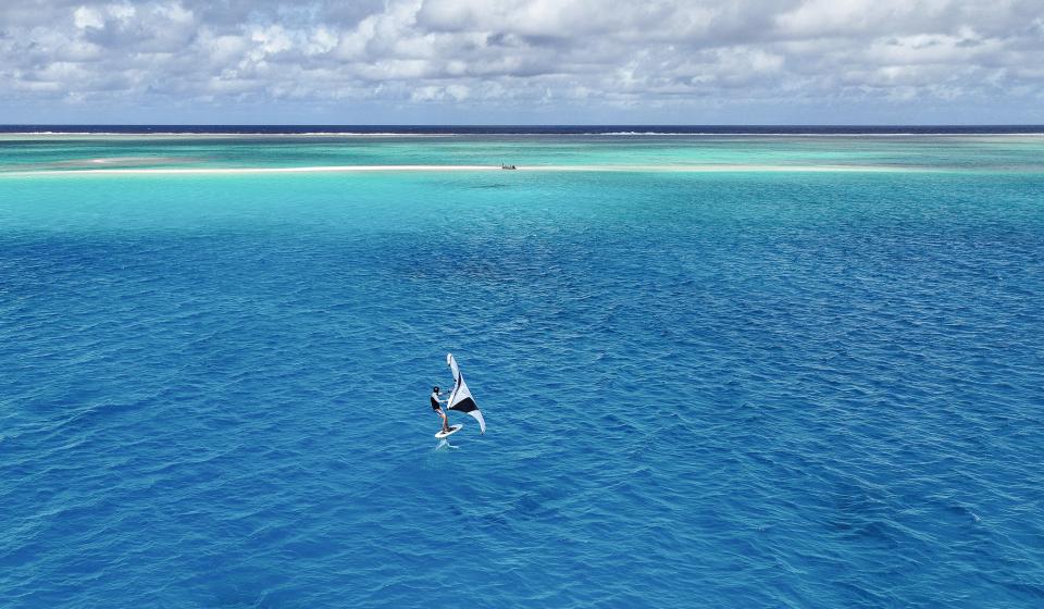 Windsurf Fakarava atoll Tuamotus French Polynesia