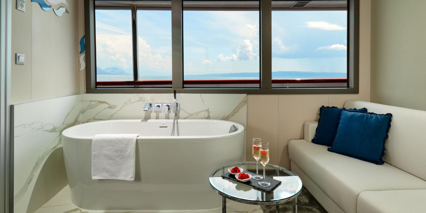 Yacht Ohana Cabins 4