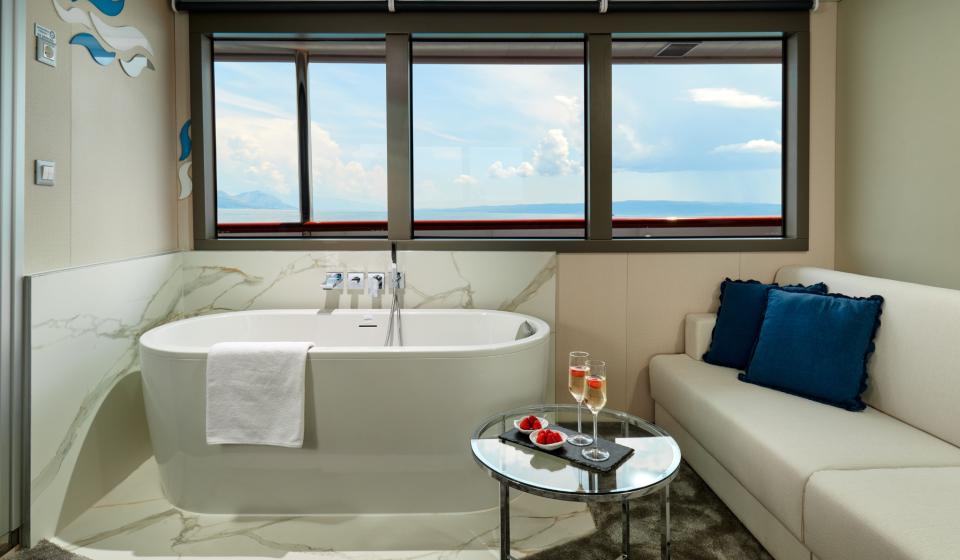 Yacht Ohana Cabins 4