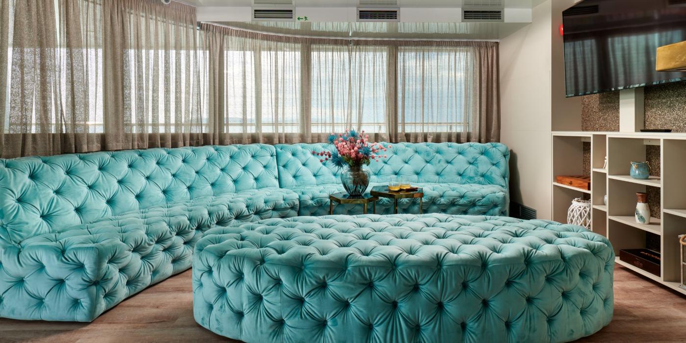 Yacht Ohana Interior 3