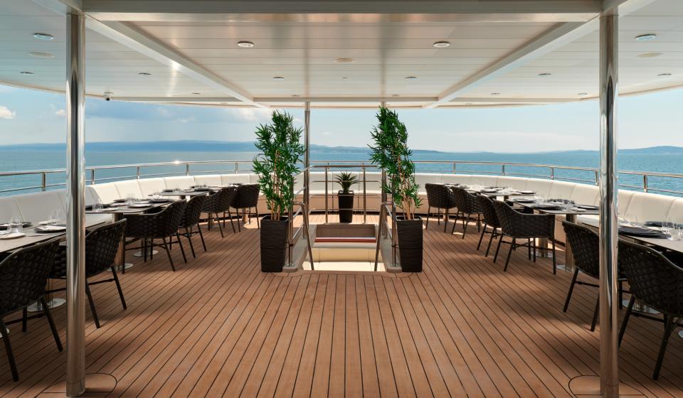 Yacht Ohana On deck 3
