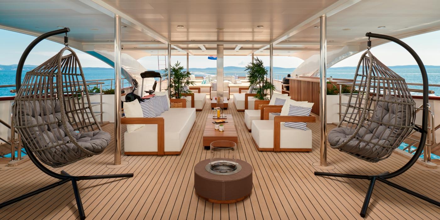 Yacht Ohana On deck 4