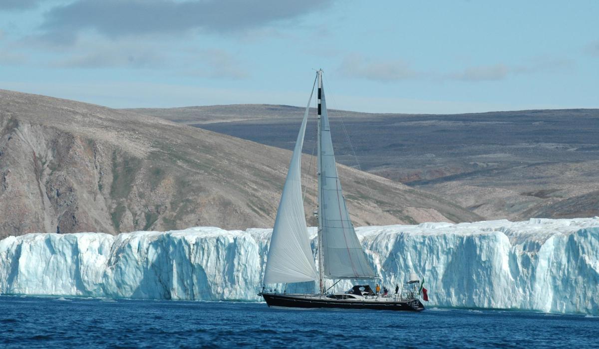 billy budd next to a glacier