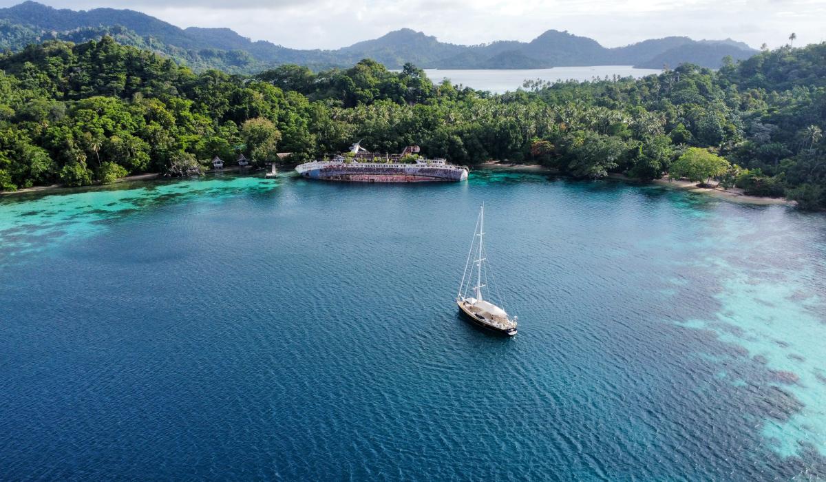 oyster 62 uhuru papua new guinea 2