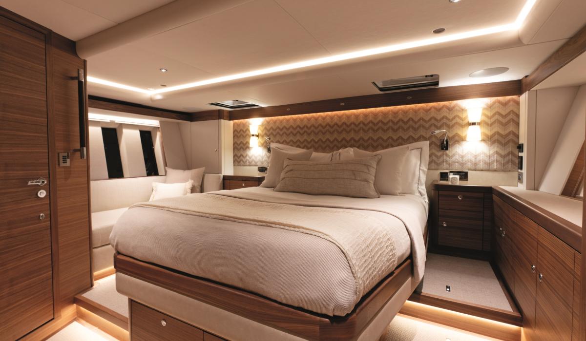 sailing yacht master cabin 3