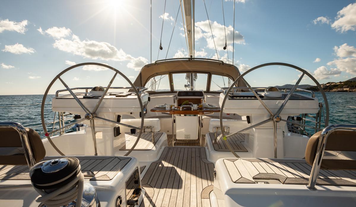 sailing yacht twin helm station