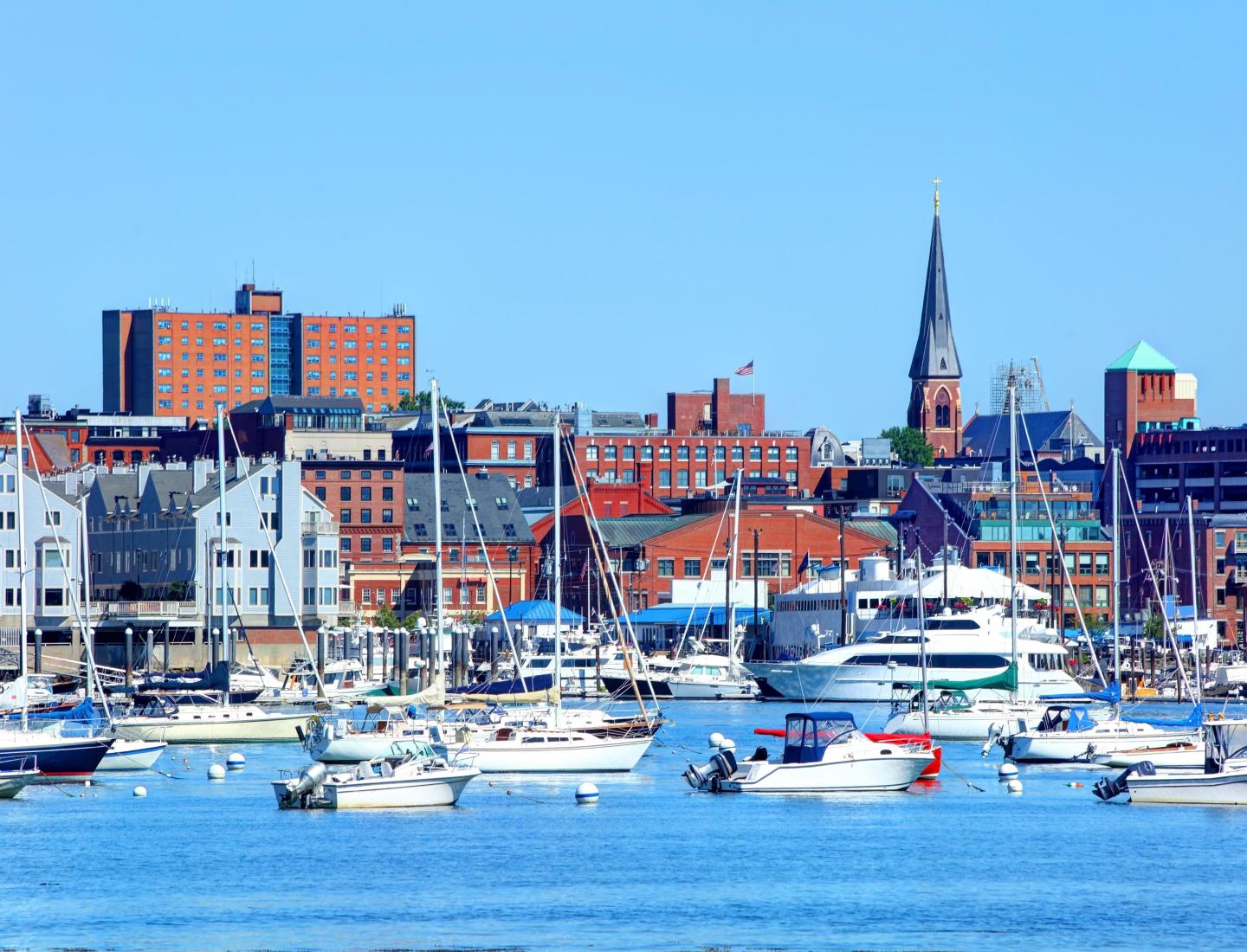 The best time for sailing charters on the East Coast of the United States