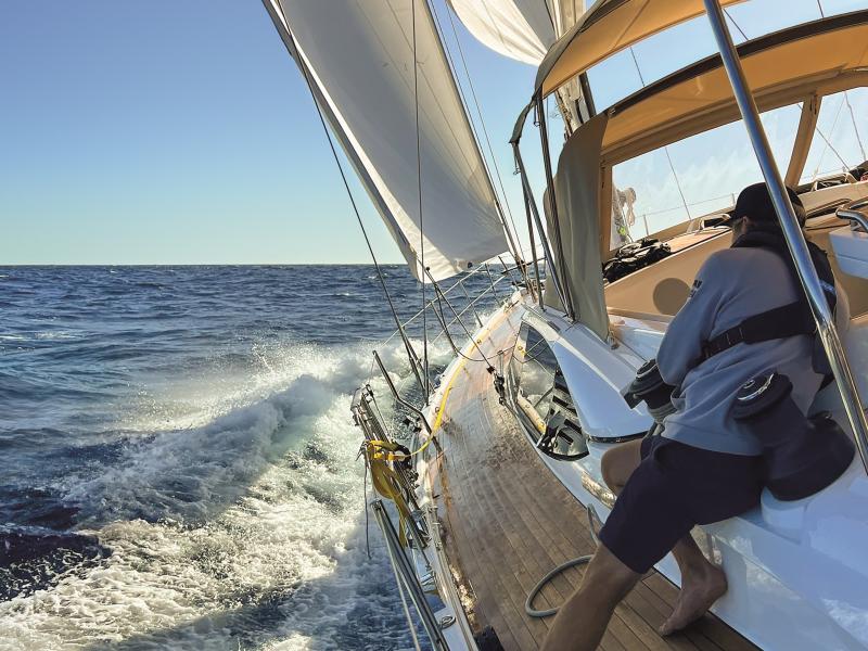 Oyster 59507 Jupiter at full power