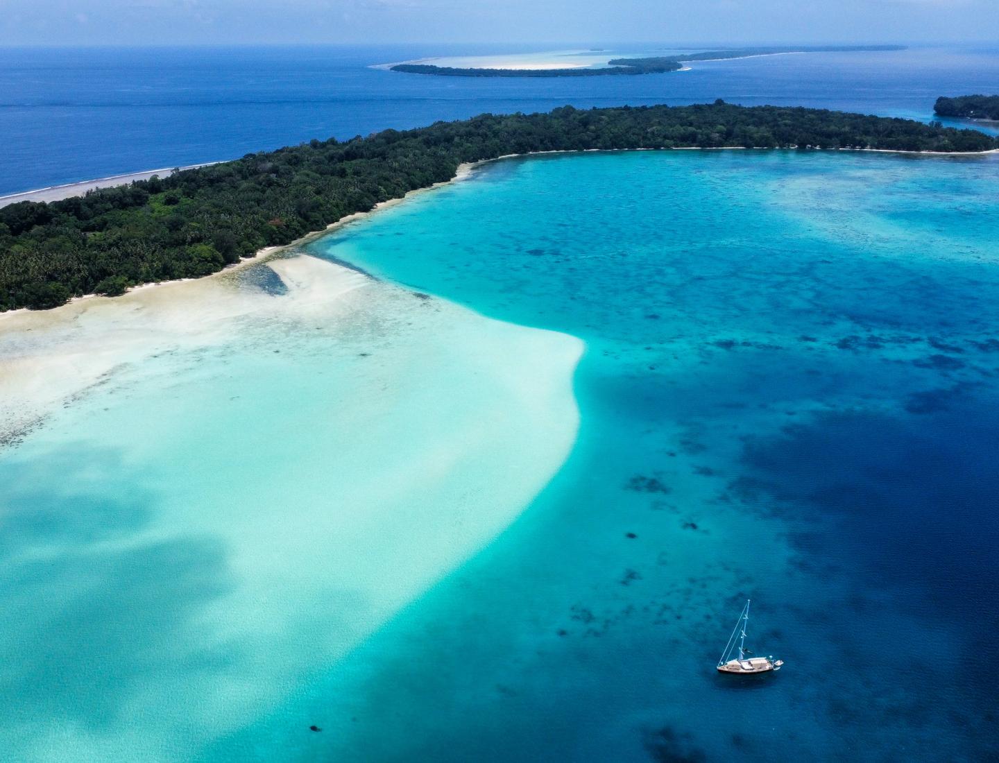 Oyster 62 Uhuru Wild Times In New Papua Guinea