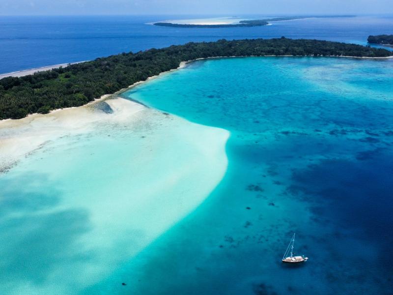 Oyster 62 Uhuru Wild Times In New Papua Guinea