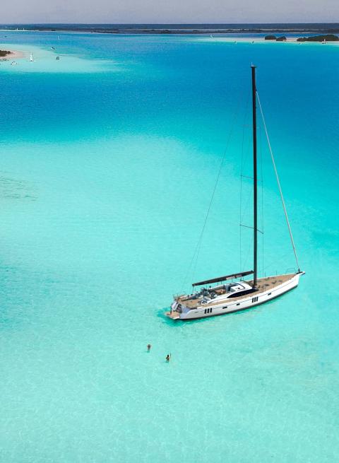 Oyster 745 Details Shallow Draft