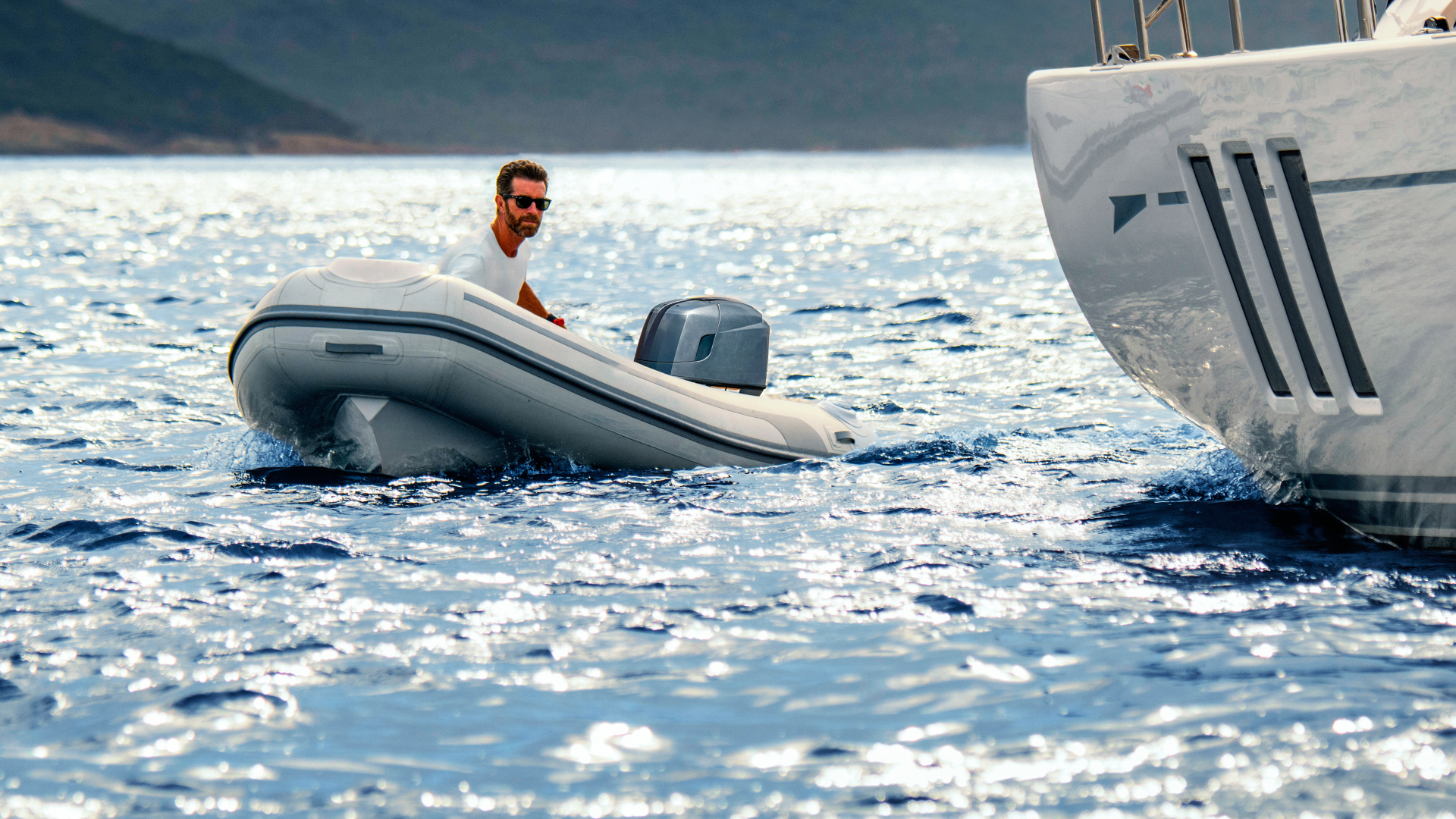 Oyster 515 50 Foot Bluewater Sailing Yacht Tender Garage