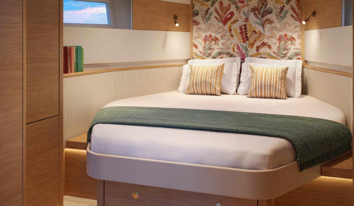 Oyster 515 50 Foot Sailing Yacht Interior Oak Forward Cabin