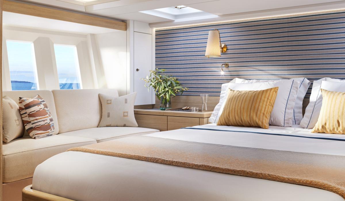 Oyster 565SII Interior Oak Wood Choice 5