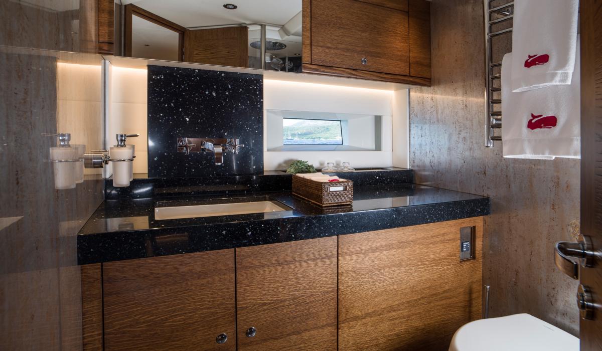 Oyster 885 90 Foot Sailing Yacht Interior Oak Walnut Finish Heads