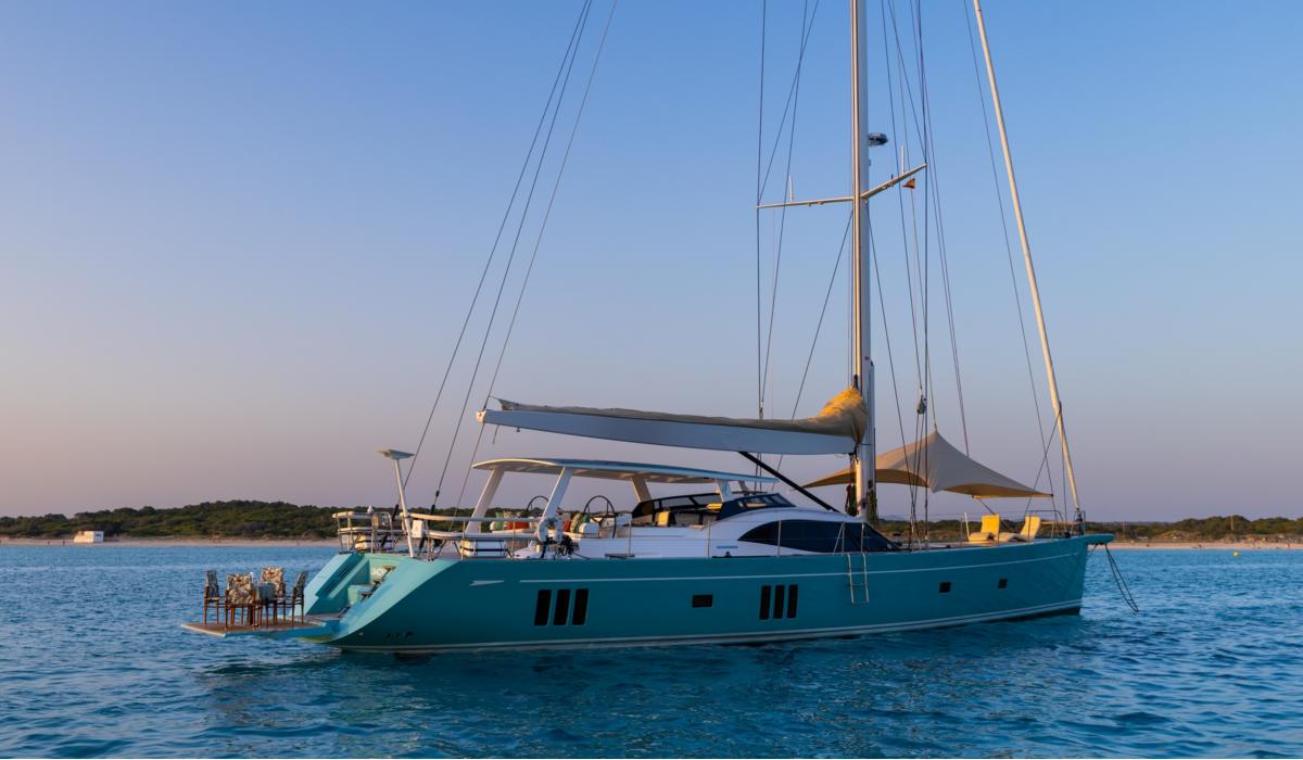 Oyster 885 Series II 90 Foot Luxury Sailing Yacht For Sale Images 15