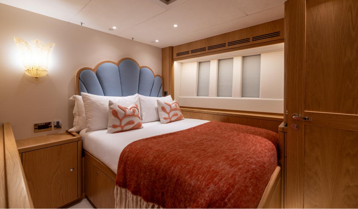 Oyster 885 Series II 90 Foot Luxury Sailing Yacht For Sale Images 37