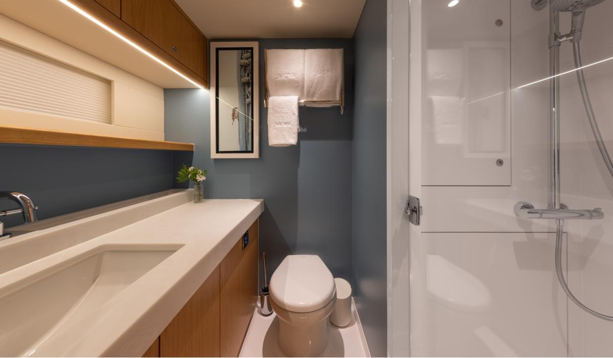 Oyster 885 Series II 90 Foot Luxury Sailing Yacht For Sale Images 40