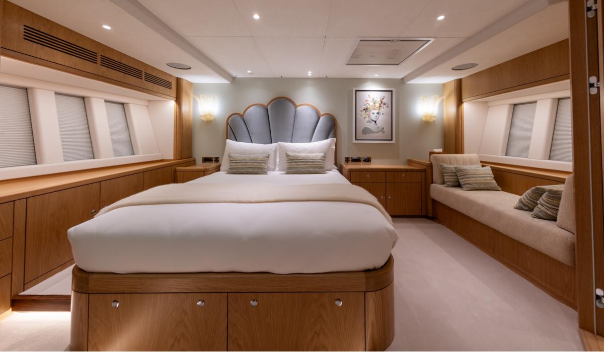 Oyster 885 Series II 90 Foot Luxury Sailing Yacht For Sale Images 65