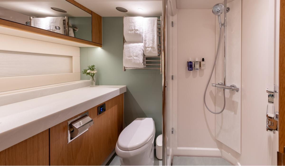 Oyster 885 Series II 90 Foot Luxury Sailing Yacht For Sale Images 66