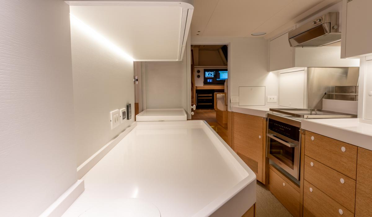 Oyster Yachts Oyster 745 Kalia Galley