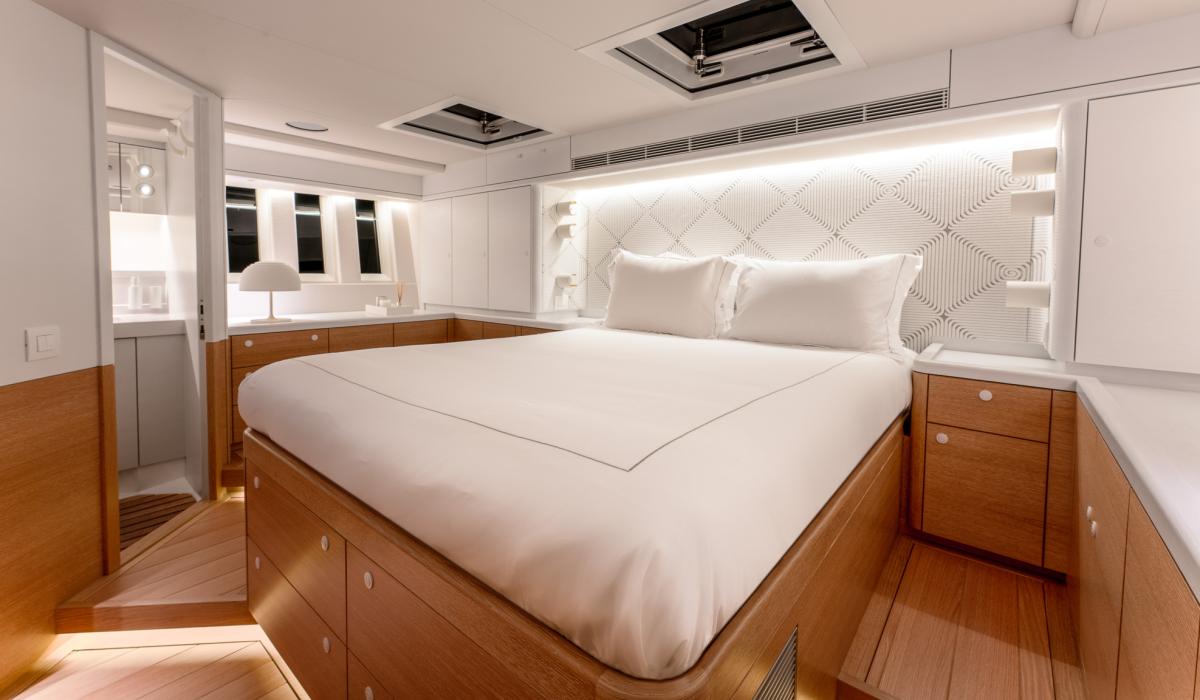 Oyster Yachts Oyster 745 Kalia Interior Master Cabin