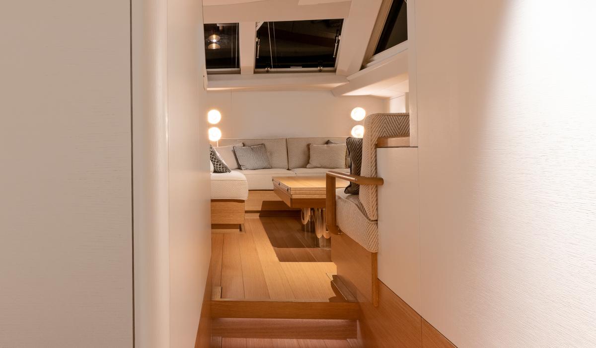 Oyster Yachts Oyster 745 Kalia Interior