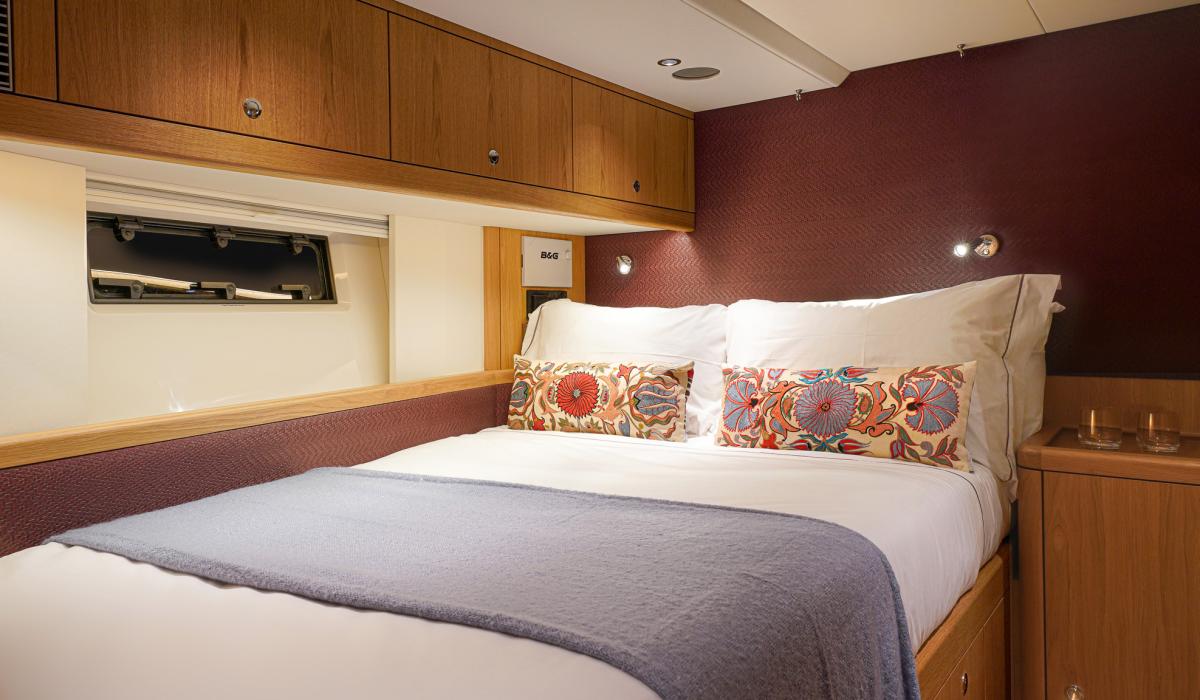 Oyster Yachts Oyster 745 Mexican Wave Luxury Sailing Yacht Interior Guest Accommodation Double Bed