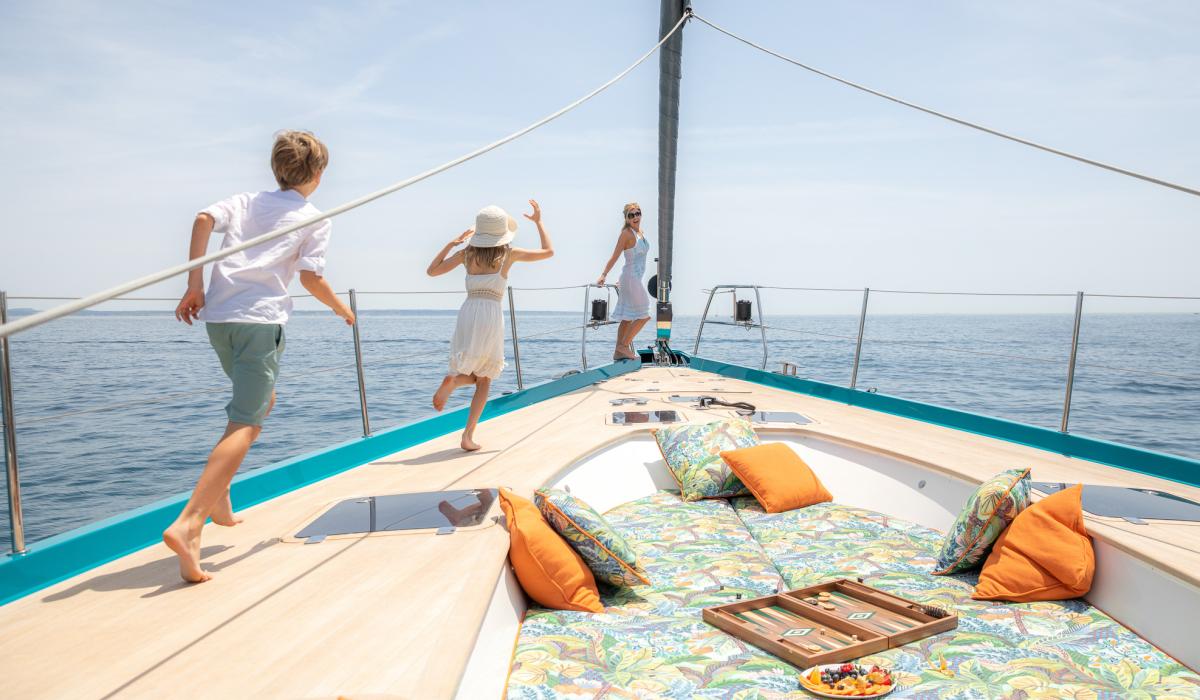 Oyster Yachts Oyster 885 Karibu Luxury Sailing Yacht Foredeck Tenderwell Entertaining Space