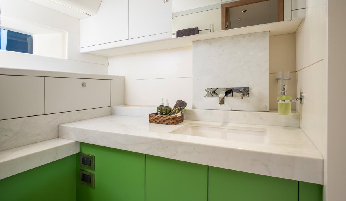 Oyster Yachts Oyster 885 Karibu Luxury Sailing Yacht Green Heads