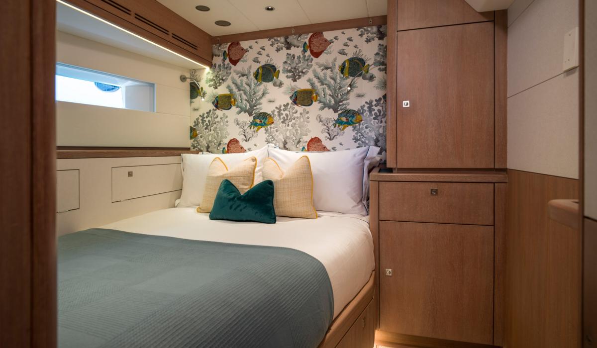 Oyster Yachts Oyster 885 Karibu Luxury Sailing Yacht Guest Accommodation