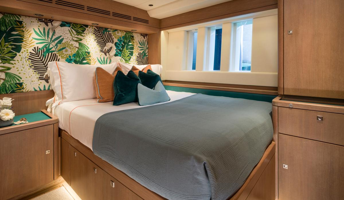 Oyster Yachts Oyster 885 Karibu Luxury Sailing Yacht Guest Cabin