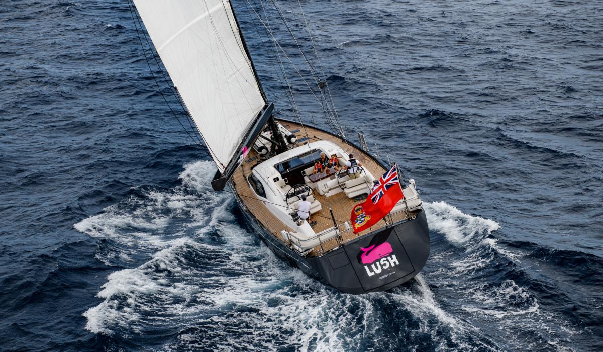 Oyster Yachts Oyster 885 Lush Navy Hull