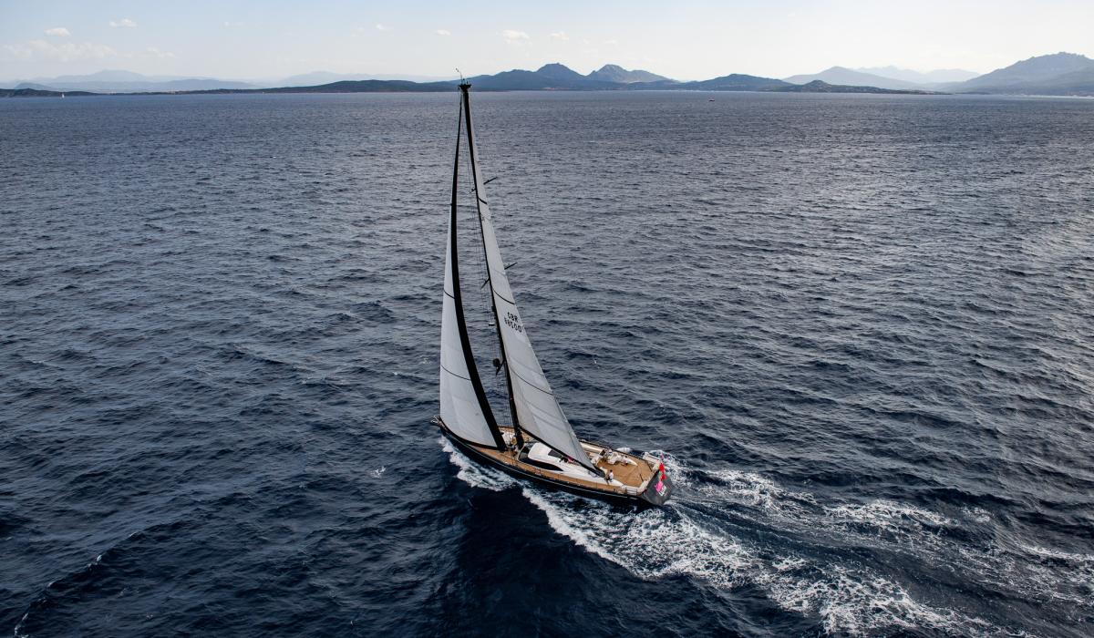 Oyster Yachts Oyster 885 Lush Sailing Bluewater